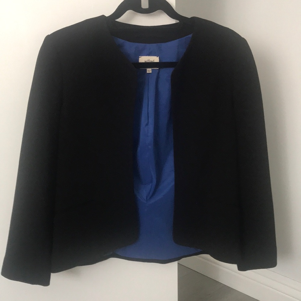 wilfred aritzia collarless black blazer